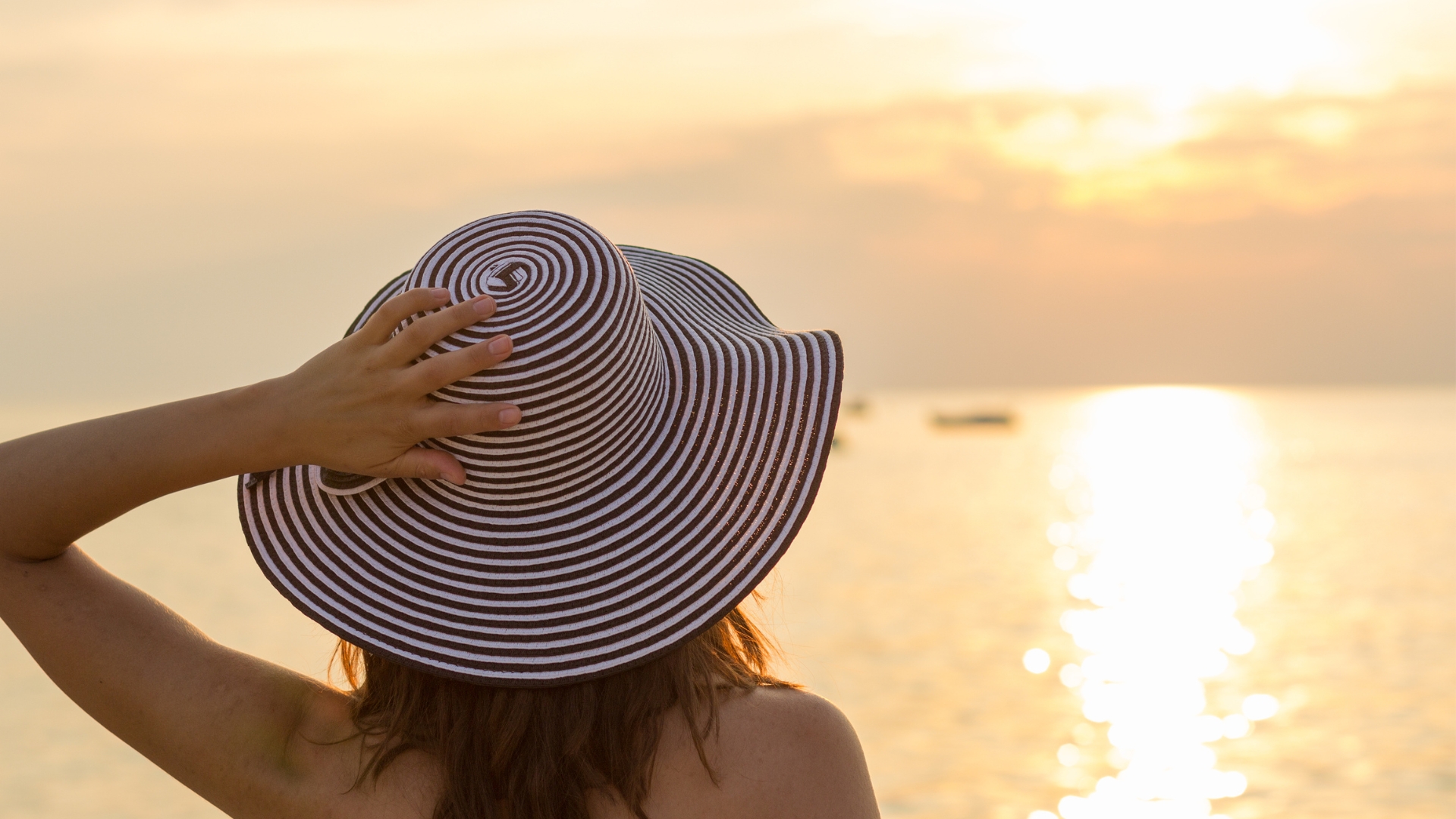 Worry-free tanning: Effective solutions to prevent and treat sun allergy - Maquillage Yeux Marron